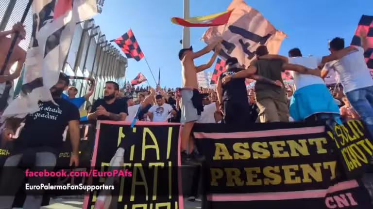 Rosanero Supporters