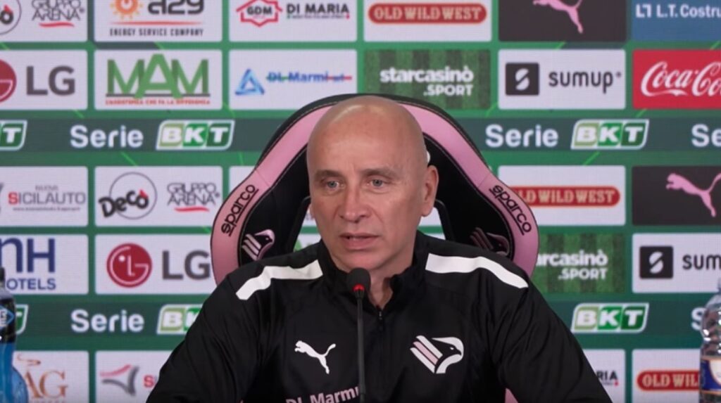 Eugenio Corini, coach of Palermo, intervenes in the press conference to present the match against Como.