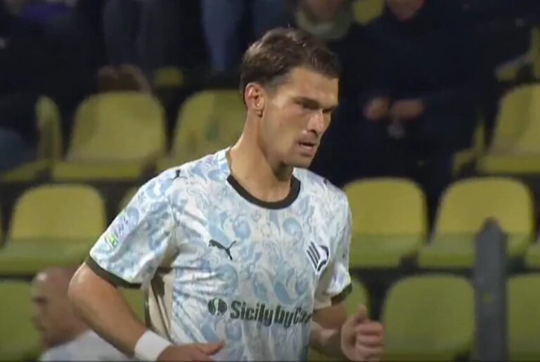 0041b307-689c-4920-9b01-d93ca0fab412