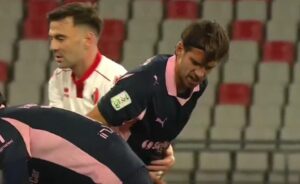 Puglia newspaper: "Pink avalanche at San Nicola: Palermo relentless,...