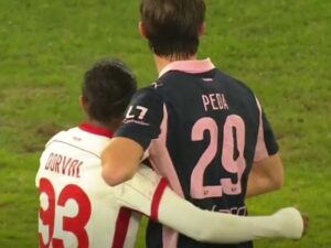 Repubblica: "Three rings for the rosanero. Palermo beats Bari and...