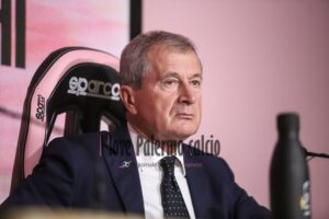 Sicilian newspaper: “Tramoni, Pisa wall: Palermo to Bari...