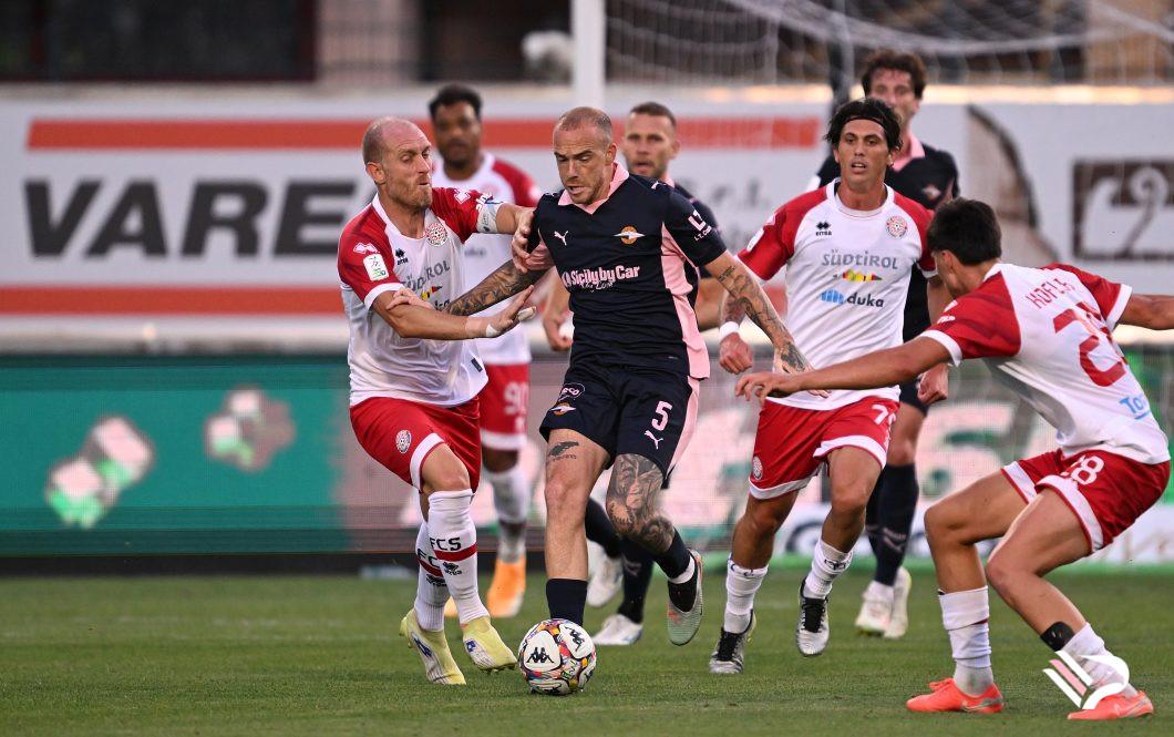 Palumbo: "my goal is Serie A. I hope to stay in Palermo for a long...