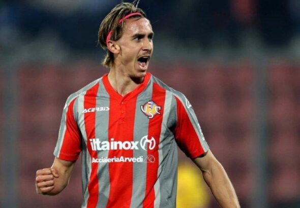 Palermo, the market where he greeted the captain. Johnsen has the...