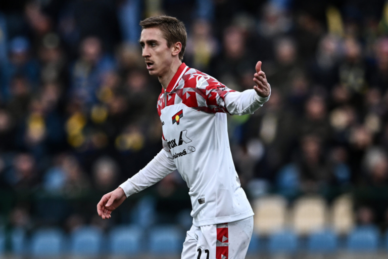 Caught and thrown into the fray: Johnsen ready for his rosanero debut