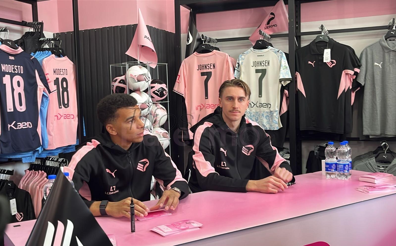PHOTO – Palermo, Johnsen and Rui Modesto meet the fans