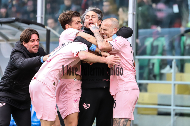 Repubblica: “Palermo's entire season in one photograph”