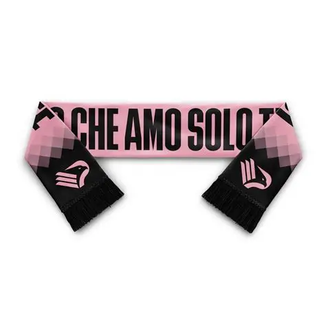 Palermo, sciarpe rosanero sold out in poche ore!