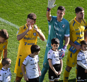 Serie B, finals: Frosinone and Monza win, Südtirol raids Bari....