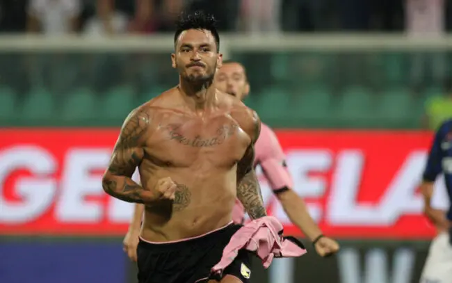 Pinilla, the former Palermo player announces: «I have been diagnosed...