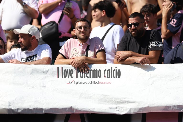 Palermo-Entella, already 21,763 rosanero hearts: race to the Barbera...