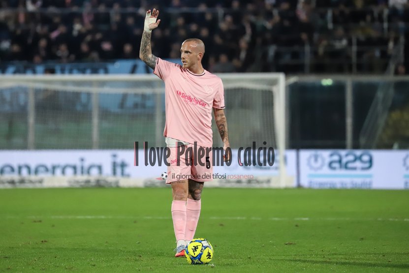Serie B, Sports Judge: ten disqualified. Palermo, stop for Palumbo...