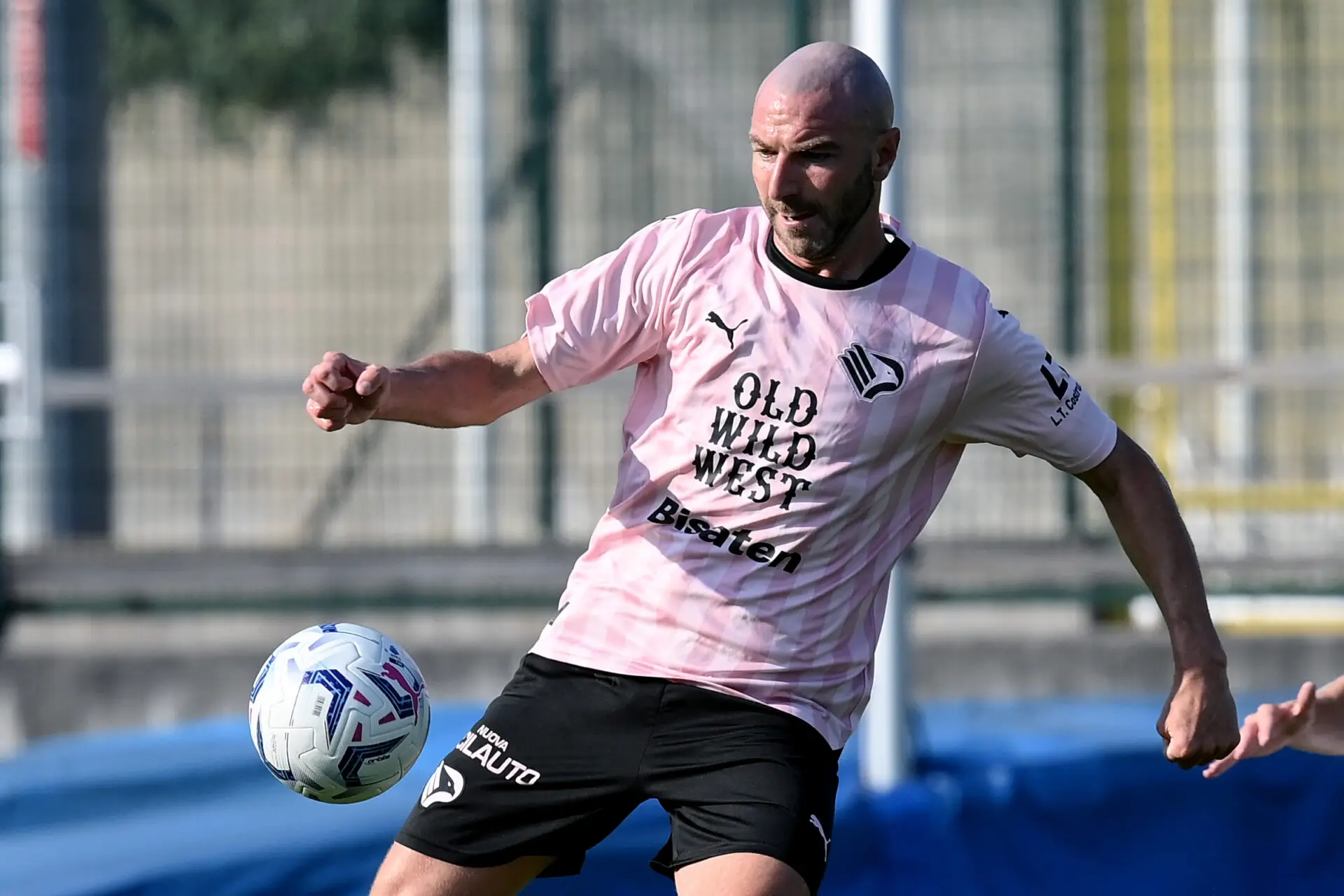 The former Lucioni: "Palermo has everything to reach Serie A, they...