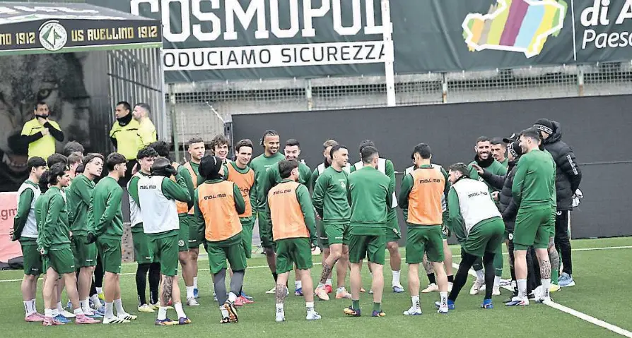 Il Mattino: “Avellino in Palermo with the entire attack at full...
