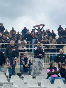 VIDEO – Palermo, the fans charge the team after the KO against Pescara