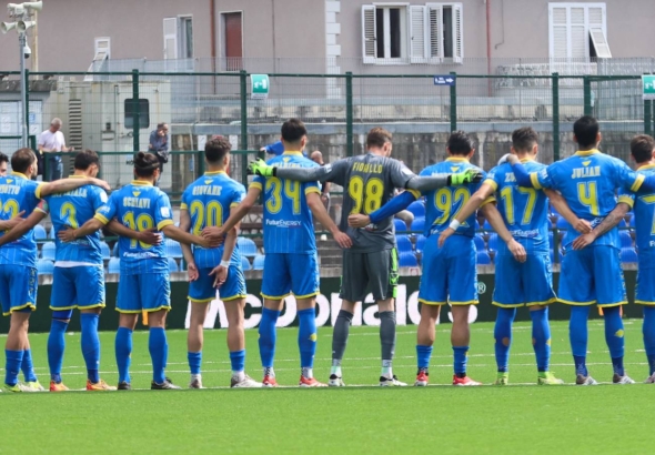 Carrarese, Tuscans on the pitch today. The match against Palermo is...