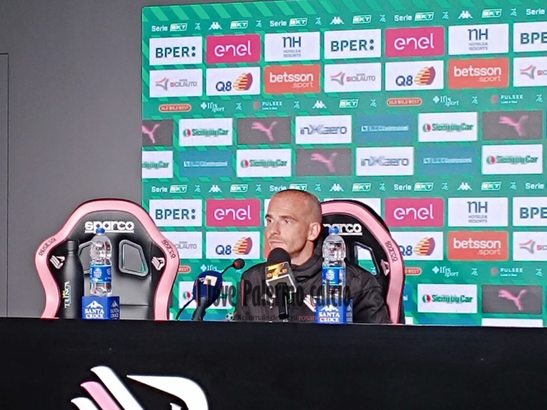 Palermo-Mantova 2-1, Palumbo: «The expulsion changed the match, but...