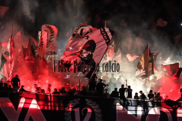 Palermo, the message from the Curva Nord towards Monza: «Another...