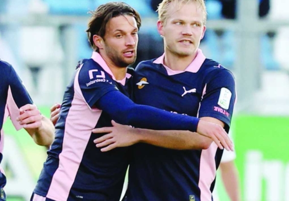 The cautioned/warned situation: the whole team. Danger!