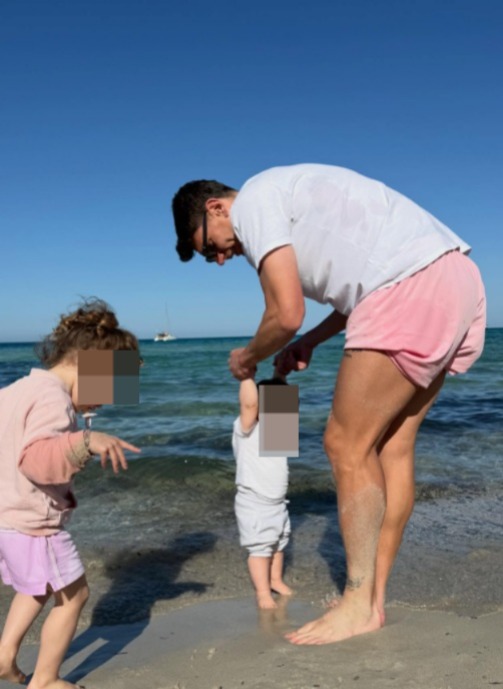 Palermo, relaxing day for Magnani: the defender enjoys Mondello with...