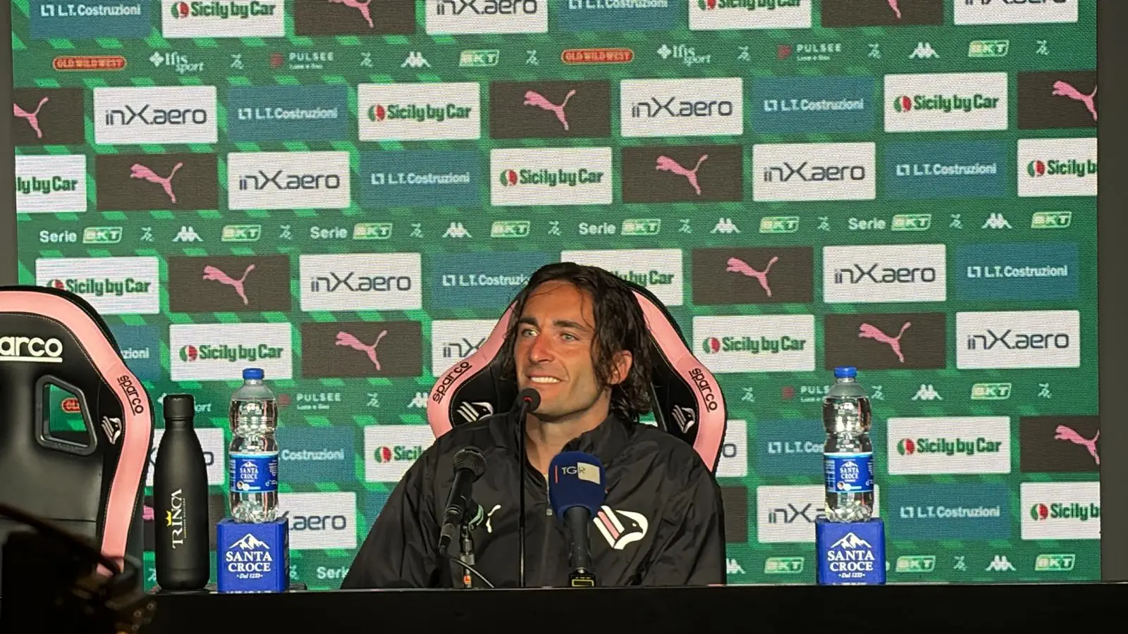 Palermo-Cesena 2-0, Augello: «We are confident, we only have to think...