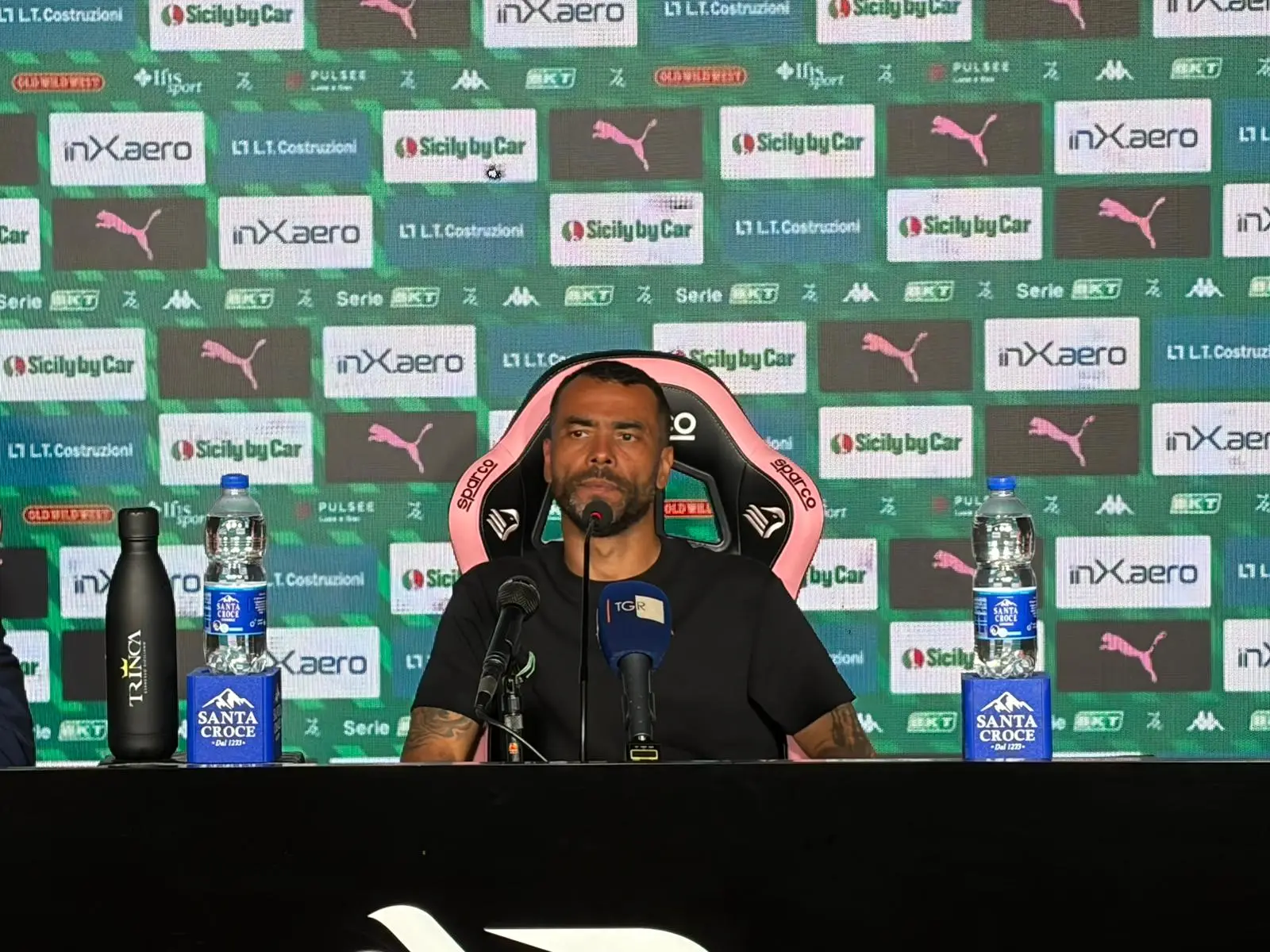 Palermo-Cesena 2-0, Cole: «Klinsmann is fine, sorry for the result...