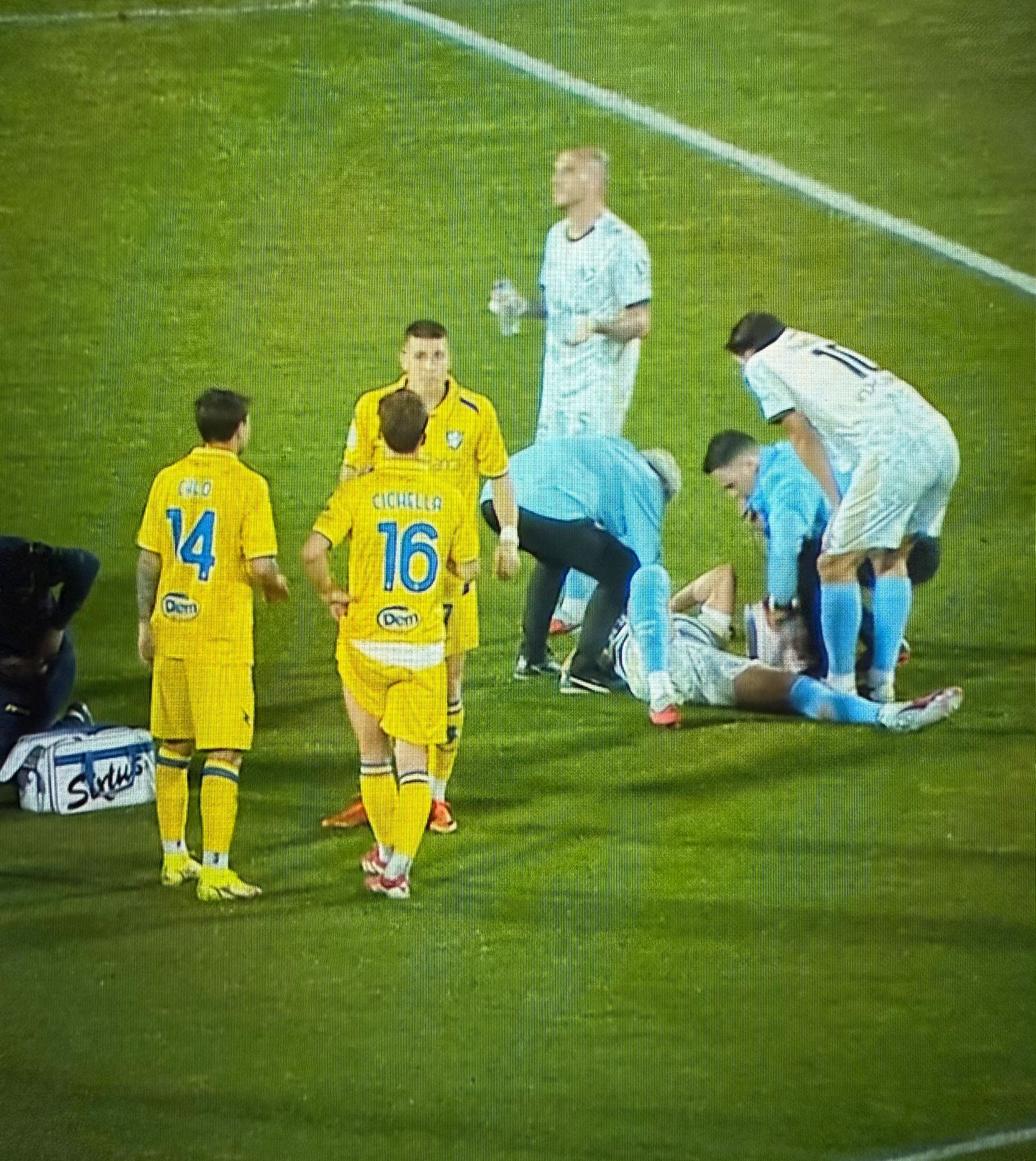 Frosinone-Palermo live, Pierozzi knocked out: headbutted in the...