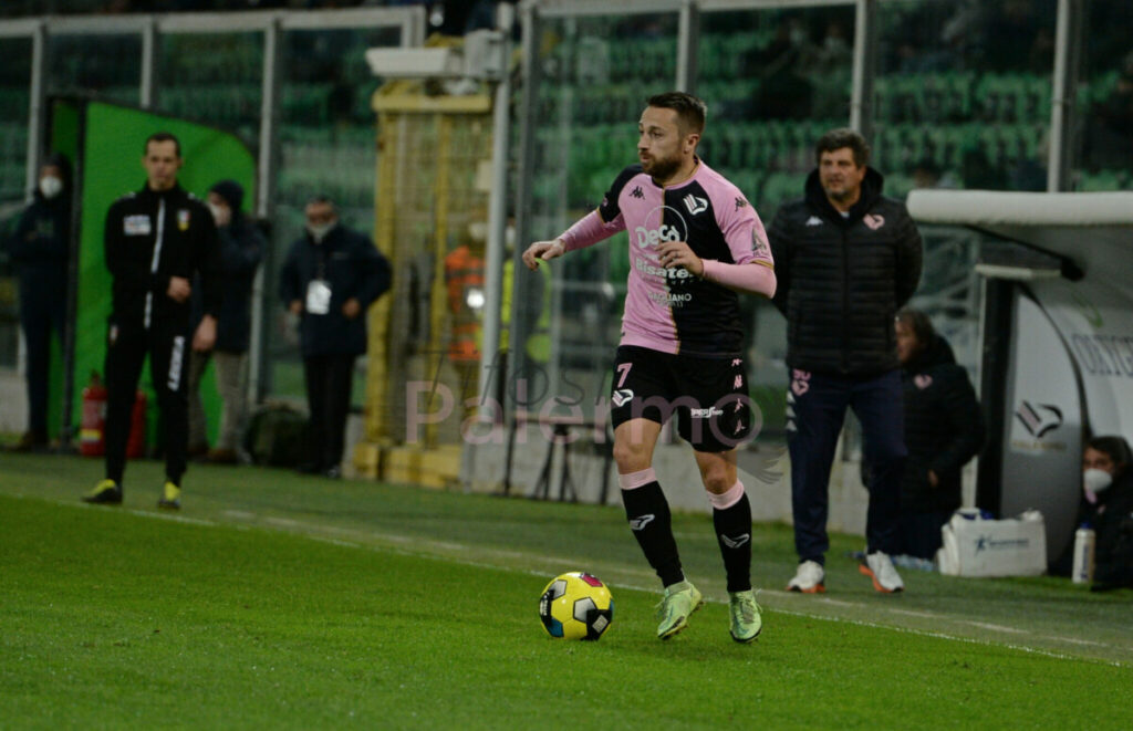 Floriano, the former Palermo player reconfirmed in management: the...