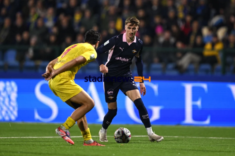 Palermo, Johnsen is struggling to get going: but he knows well how to...