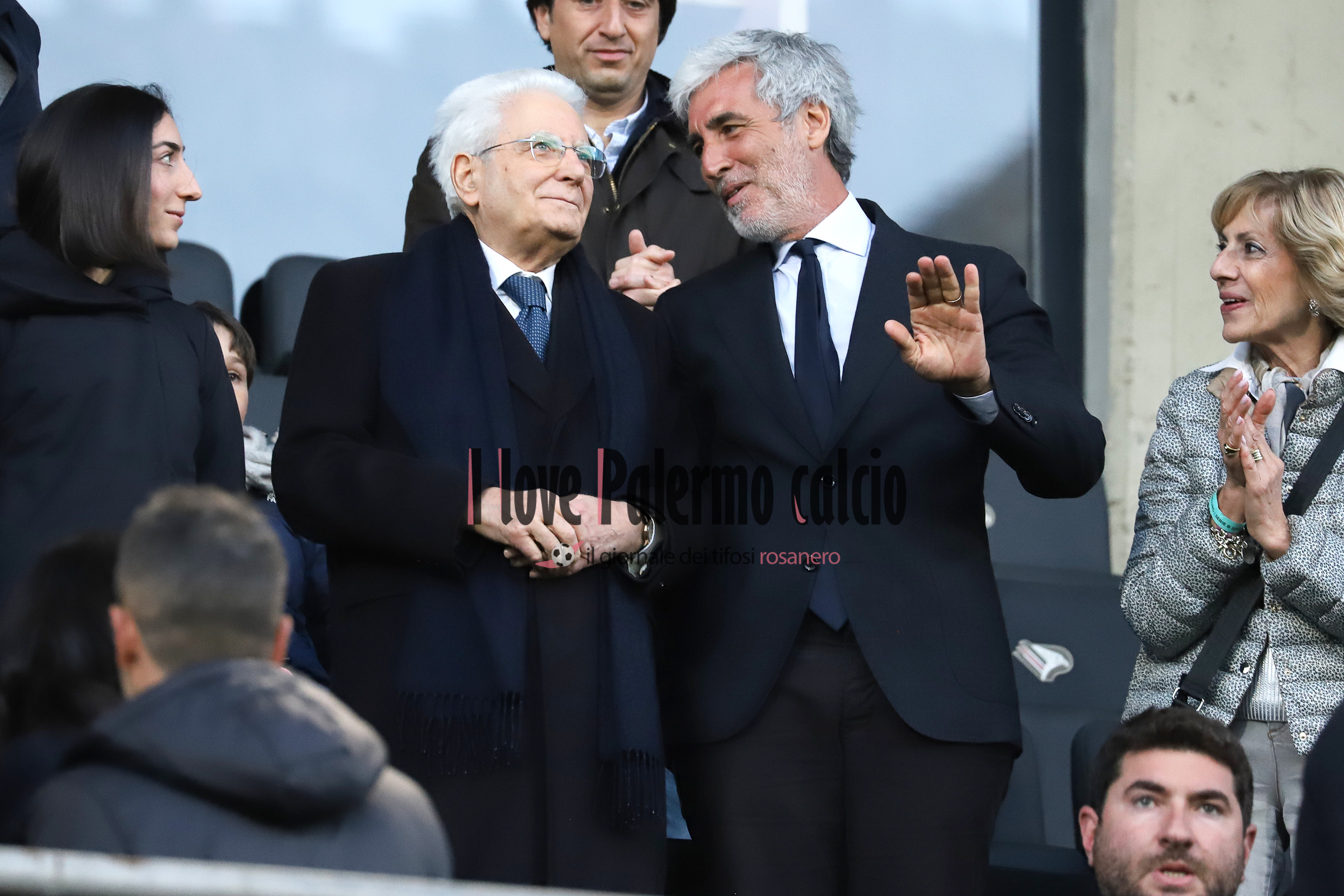 Repubblica: “The Mattarella fan embodies the dream of the whole city”