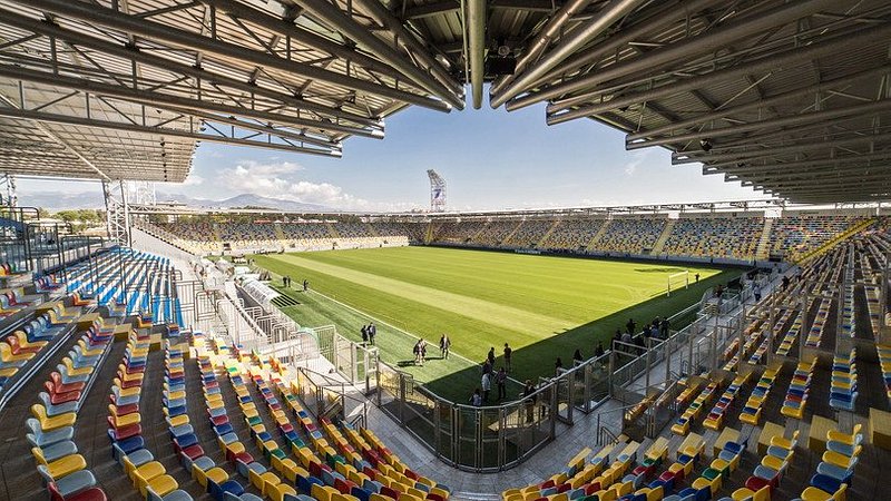 Frosinone-Palermo, armored Stirpe: reduced guest sector and maximum...