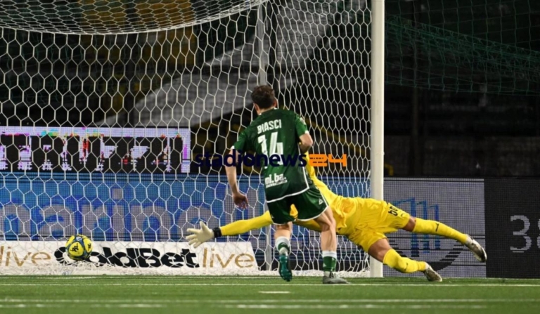 Palermo, watch out for those two: Avellino with the "bete noires"...