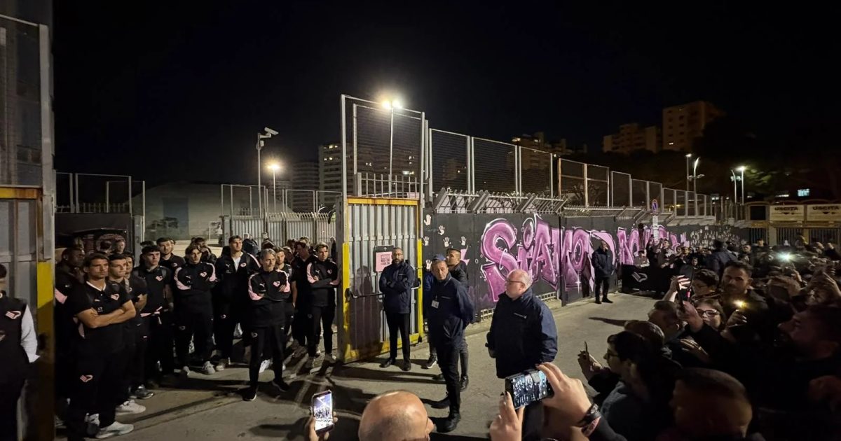 Palermo, the fans don't give up: after the Reggiana, yet another...