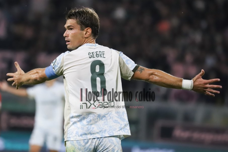 Palermo, slows down the race: bitter draw in Reggio Emilia