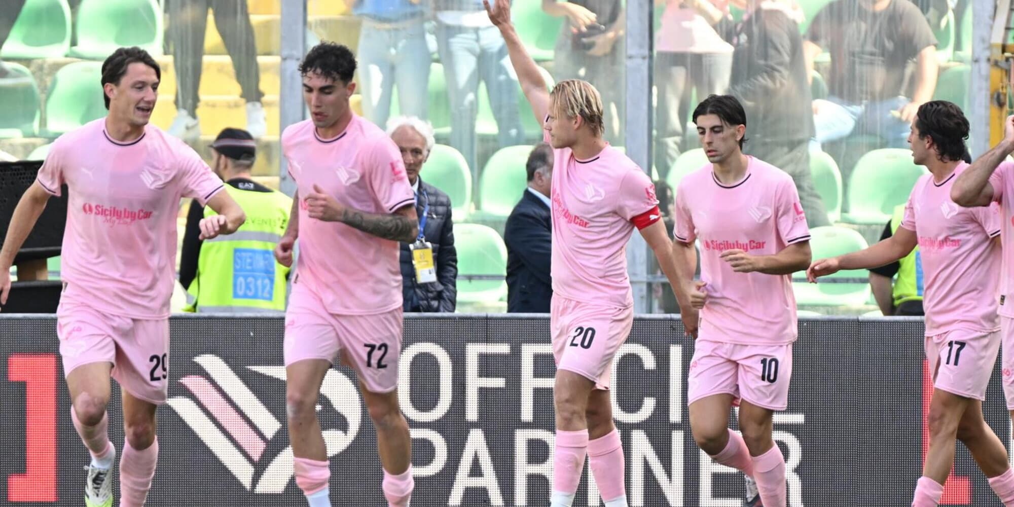 Palermo has a playoff soul: 17 players in the squad have already...