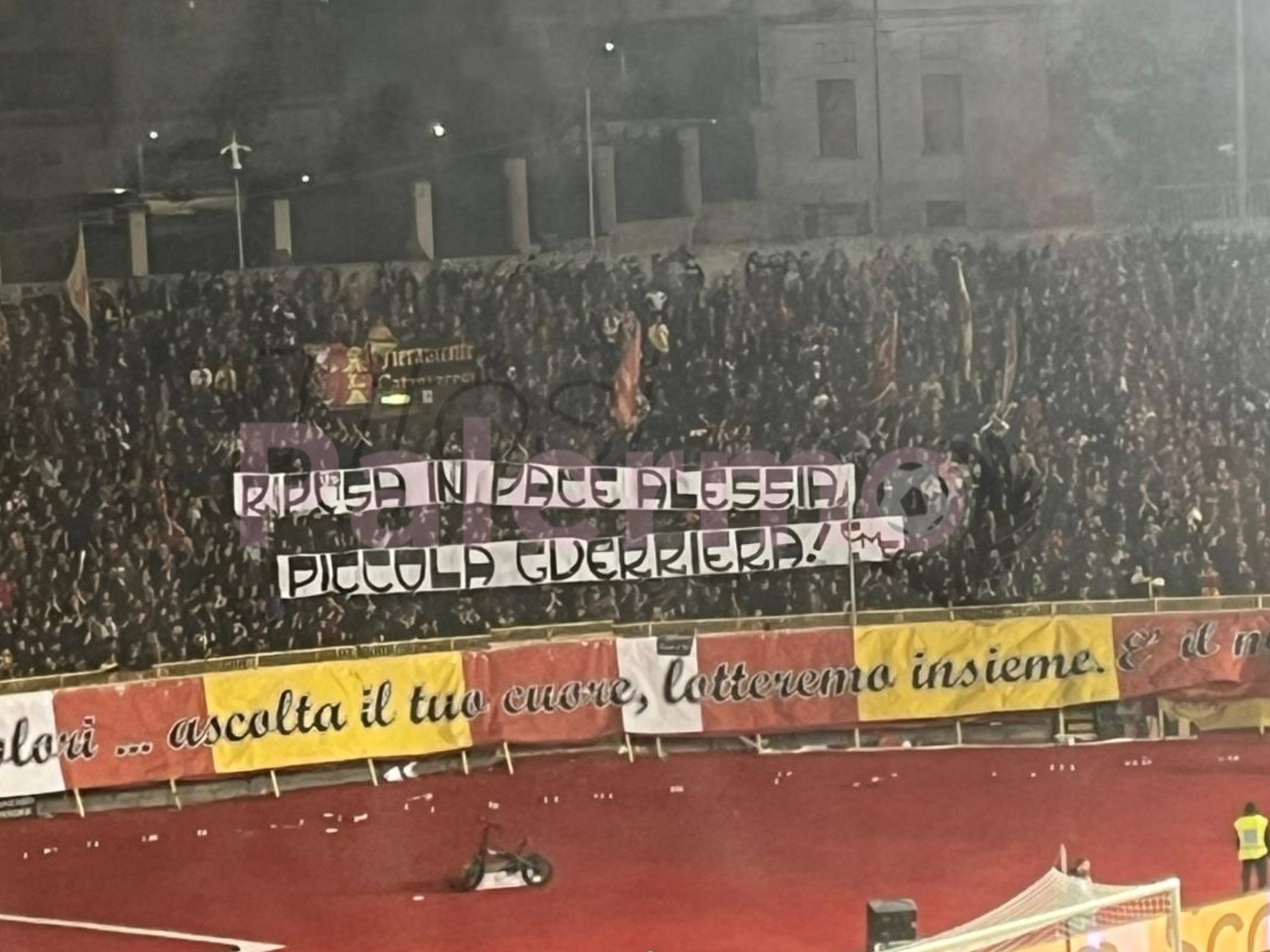 PHOTO – Catanzaro, the Giallorossi fans' banner for Alessia