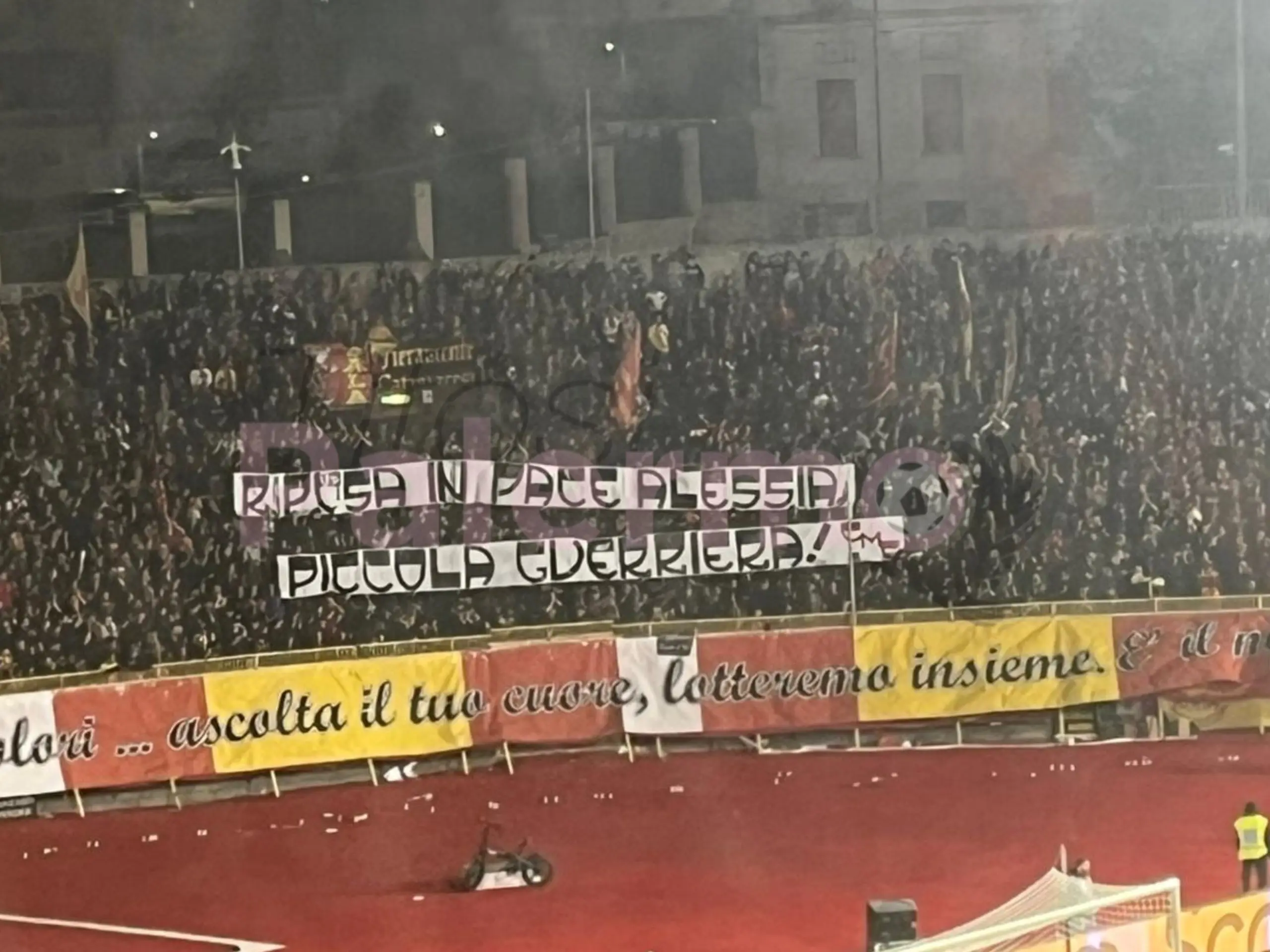 PHOTO – Catanzaro, the Giallorossi fans' banner for Alessia