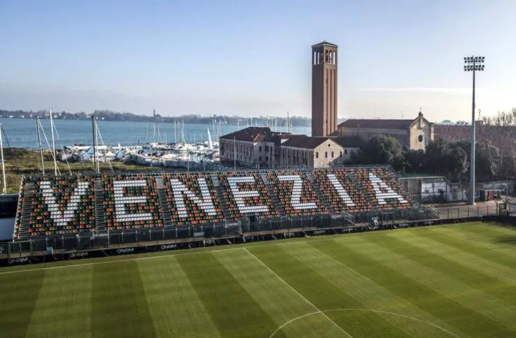 Palermo, in Venice is not a catwalk