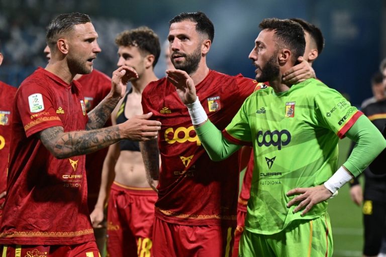 Playoffs, Catanzaro will challenge the rosanero: the first leg will...