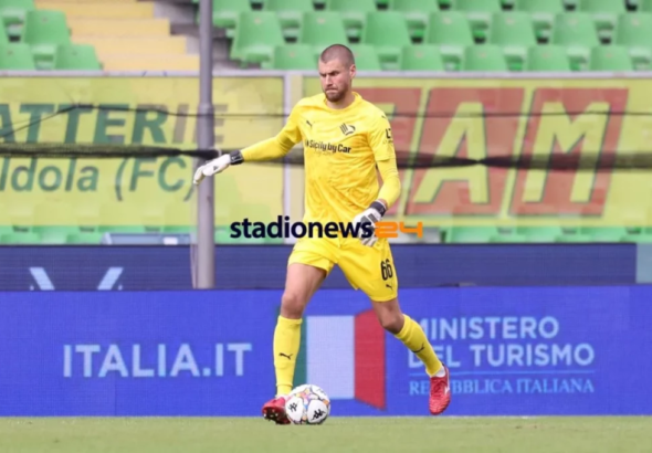 Palermo, forward with Joronen: now the hunt for the deputy