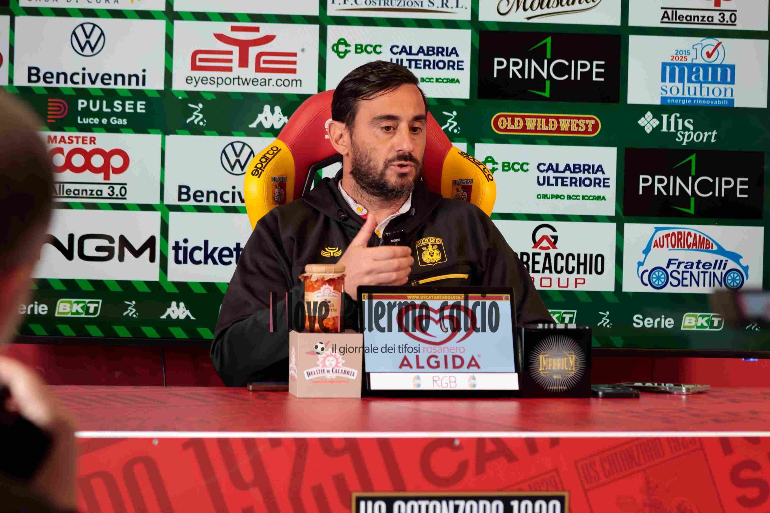 Corriere dello Sport: “Catanzaro in Palermo, the city stops:...