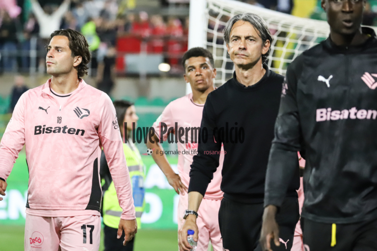 Giornale di Sicilia: "Palermo comes close to a miracle. Tears and...