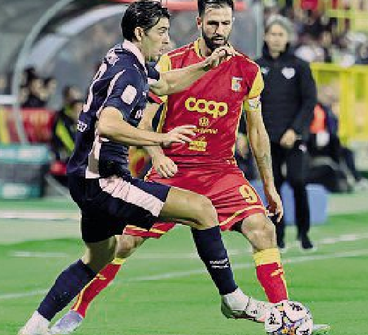 Gazzetta dello Sport: "Iemmello pushes Catanzaro. Palermo believes in...