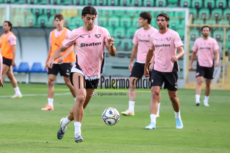 Sicilian newspaper: “Palermo, the assault on the Serie A starts from...