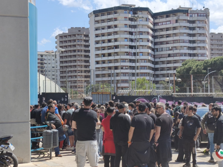 Repubblica: "Palermo mourns Alessia. Thousands say goodbye to the...