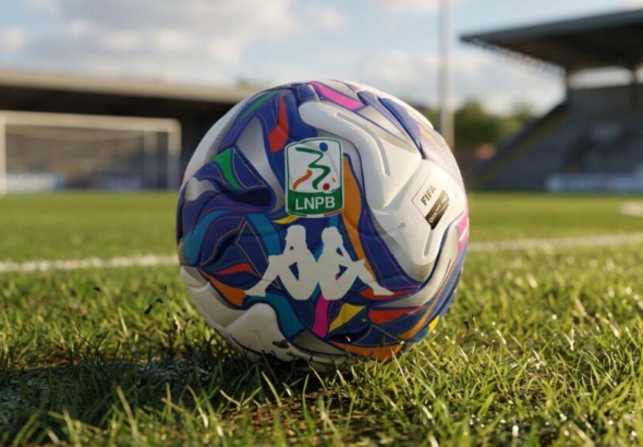 Here is the new Kombat Ball Kappa: the official ball of Serie B...