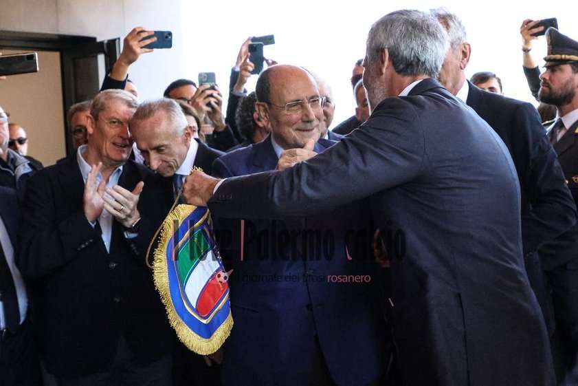 Sicily: “Barbera, Schifani replies on the controversy: «Strategic...