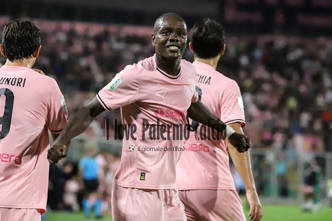Giornale di Sicilia: “Palermo, Gyasi at the last call: the retreat...