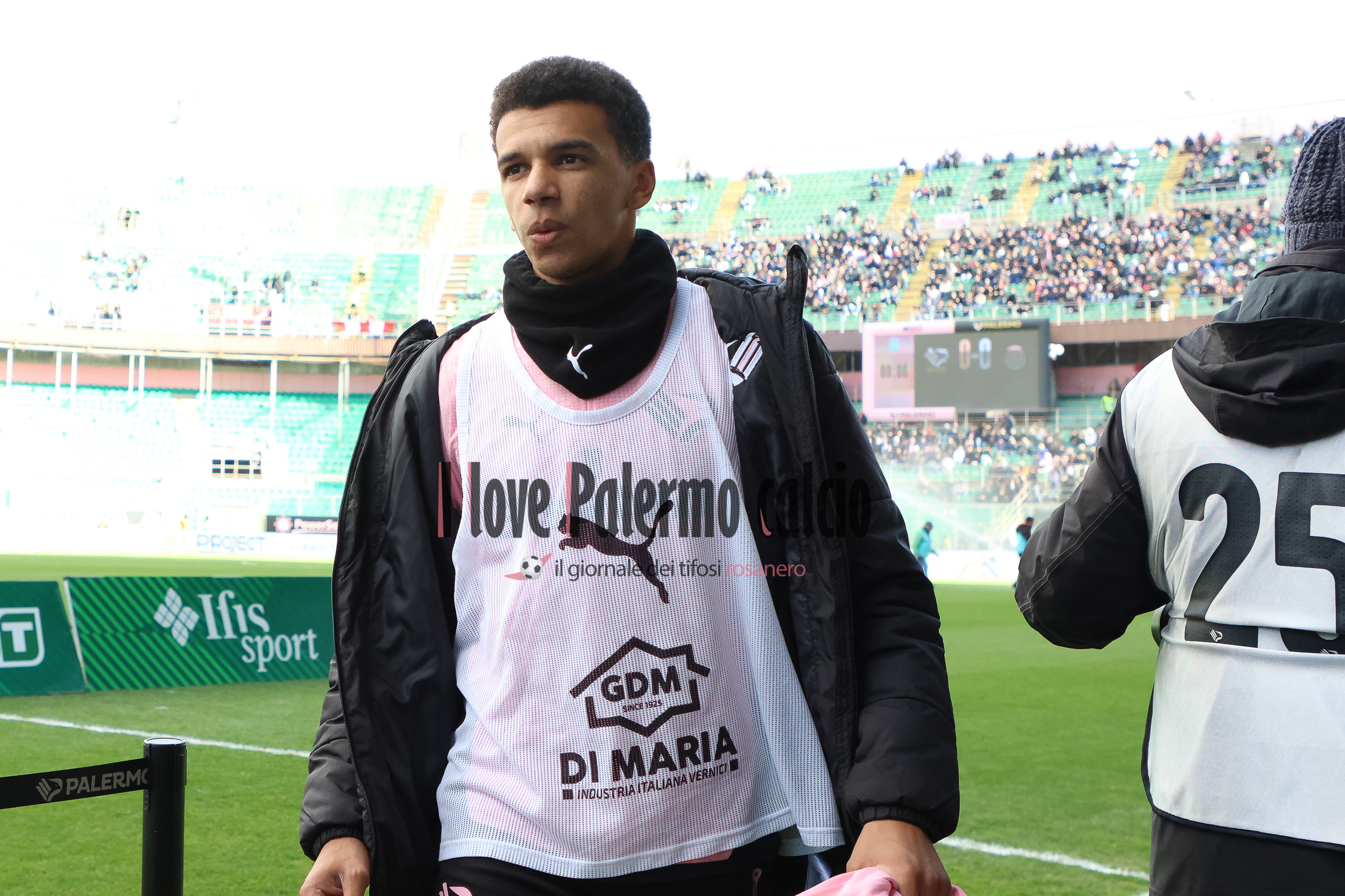 Giornale di Sicilia: "Palermo, second goalkeeper knot. Rui Modesto...