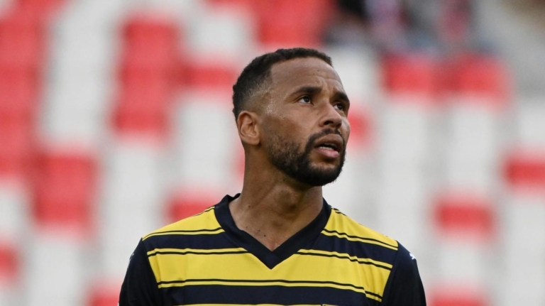 Palermo, the midfield takes shape: Hernani and Estévez close, Luvumbo...